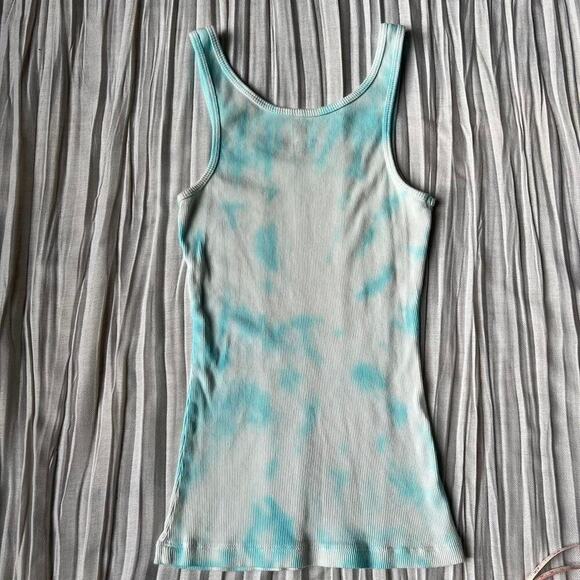 Blue and white tie dye tank top - Picture 5 of 5
